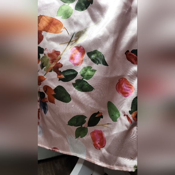 SHEIN Floral Draped Crisscross Tie Back Satin Cami Dress. Size: Small - Picture 9 of 12